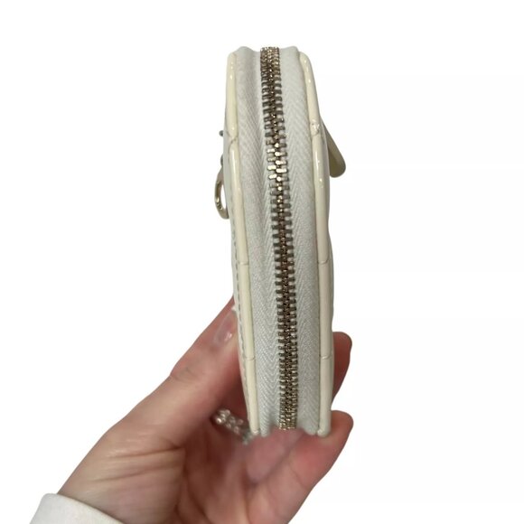 CHANEL 23S Ivory Patent Leather Heart Charm Zip Small Coin Pouch AS IS - Picture 3 of 15